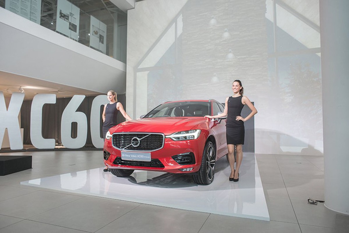 SUV hang sang Volvo XC60 2018 &quot;chot gia&quot; tu 3,8 ty